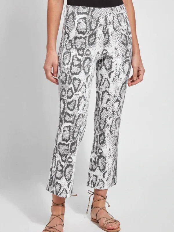Break Fashion Norms Octavia Baby Bootcut Pattern Denim In White